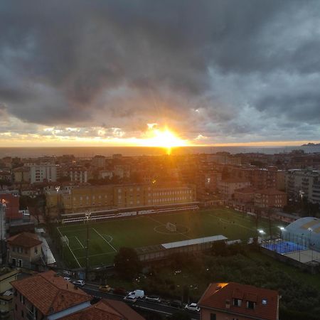 Super Vista Al Grattacielo Di Lavagna Lägenhet Exteriör bild